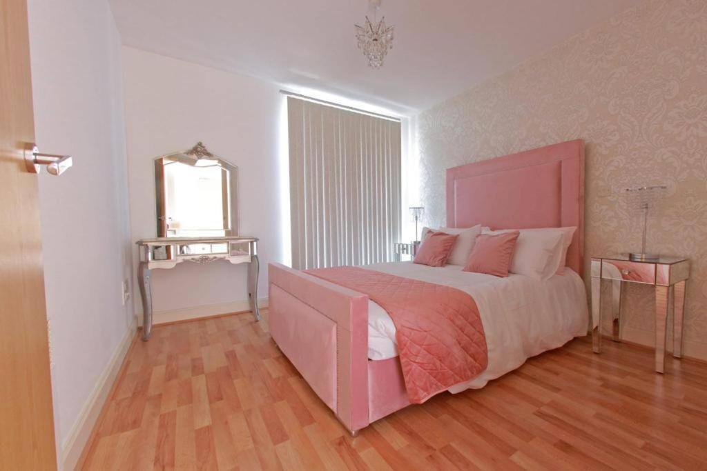 Chicstay Moura Бирмингем Экстерьер фото